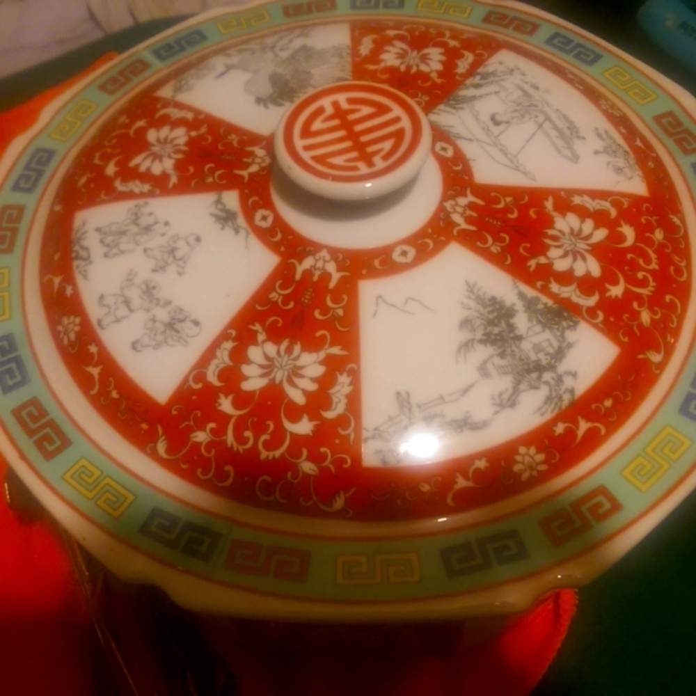 Vintage Chinese Hexagonal Porcelain Hand Painted Covered Collectors Dish 1940s